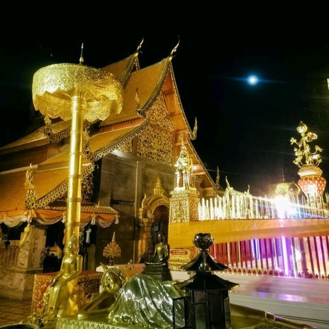 ดอยสุเทพในตอนกลางคืน จ.เชียงใหม่