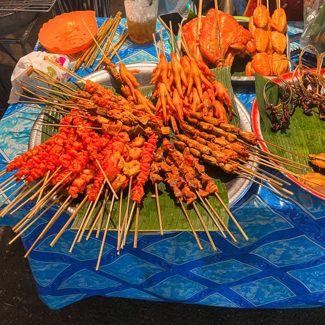 เดินเล่นตลาดกลางคืนที่ "เวียงจันทน์"🇱🇦