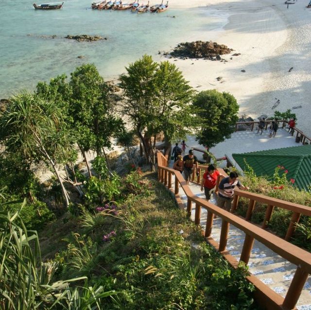 泰南麗貝島酒店前海灘
