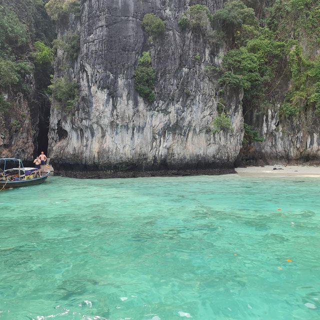 น้ำทะเลใส๊ ใส ม๊าก กก กก มากกกก