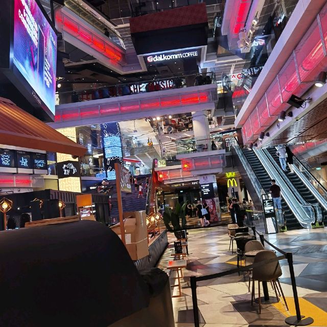 mall for the Z generation Funam