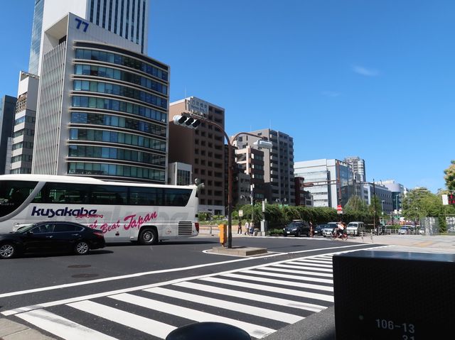東京繁華商業區，大型品牌聚集地