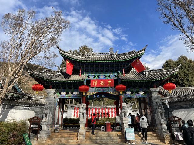 Lijiang’s Stunning Black Dragon Pool Park 