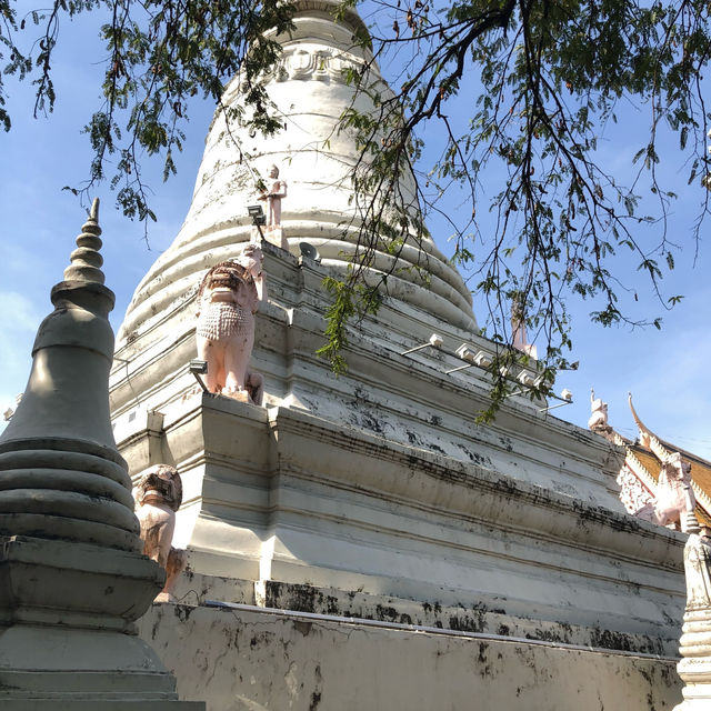 Wat Phnom in Cambodia ⛩