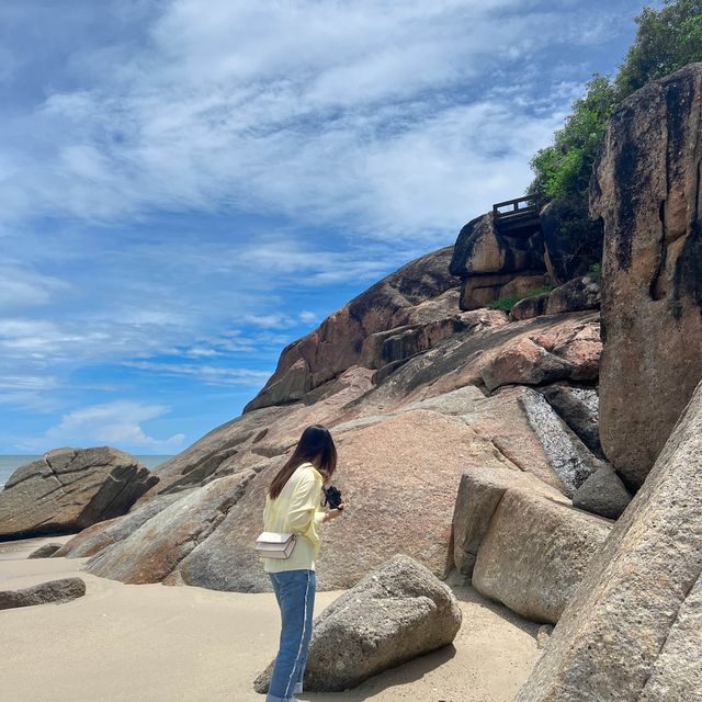 เที่ยวหาดลับ เมืองสงขลา “หาดเก้าเส้ง”