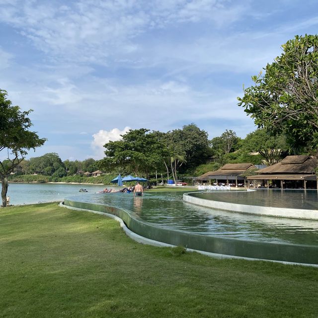 วิลล่าหรู วิวอลังการที่เดอะนาคาไอแลนด์