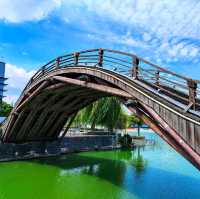 Bridges of Jinji lake