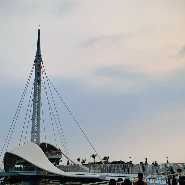 高雄景點-駁二大港橋