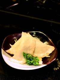 矜貴湯底火鍋。金翅花膠乳鴿湯 超鍾意打邊爐嘅我,每次選餐廳打邊爐,首選一定睇湯底