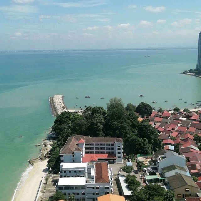 Tanjung Bungah Public Beach 🌊