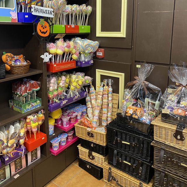 Simms Olde Sweet Shop超靚糖果店