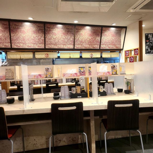 キムチ無料⁉️ニンニクの素揚げ無料⁉️替玉一杯無料⁉️【河童ラーメン本舗】⭐