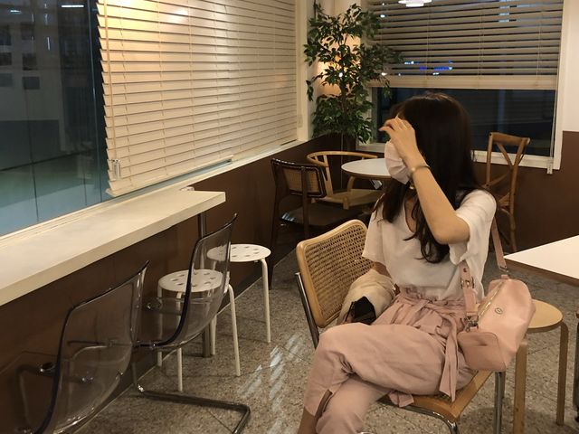 회기역 1분거리 카페 언차일드 