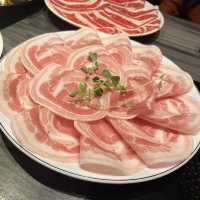肉量很多！口慾滿足！還有造型動物牛奶鍋！好食多涮涮鍋🍲