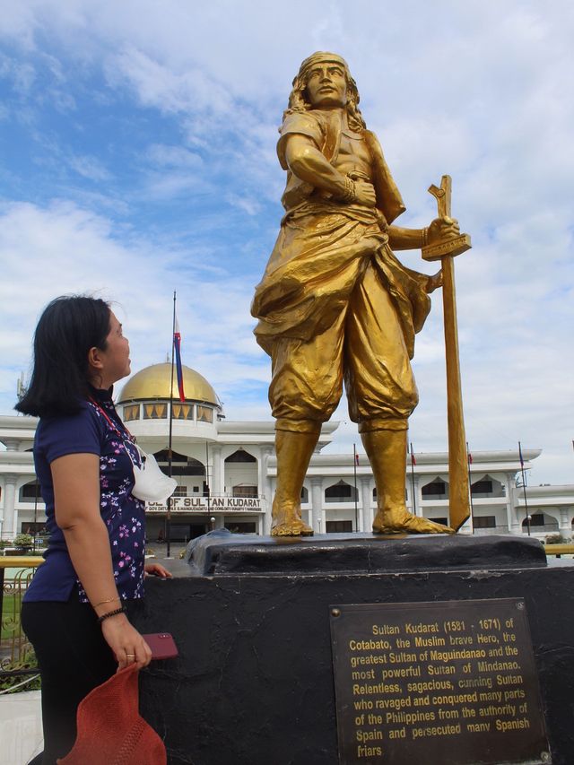 Sultan Kudarat Monument 
