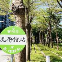 高雄市鼓山區 ｜ 高雄輕軌龍貓隧道
