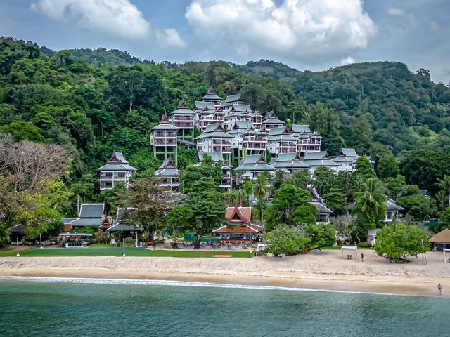 Thavorn Beach Village Resort & Spa 🌴