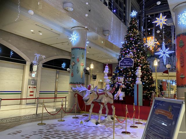 大阪・梅田の地下。ディアモール大阪(DIAMOR Osaka)のクリスマス