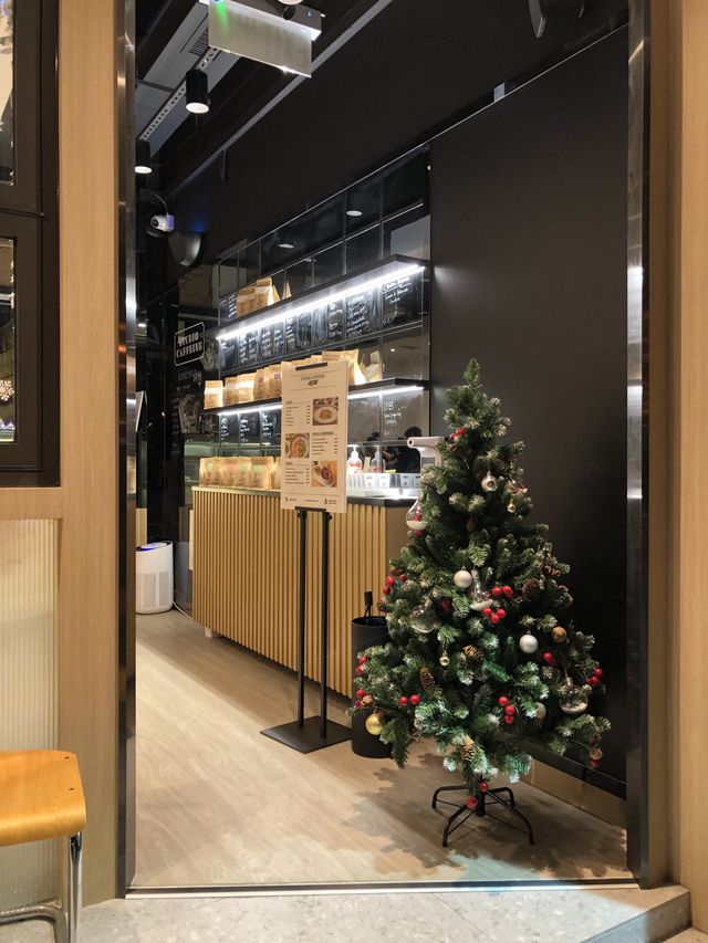 招牌手工意粉配創意料理