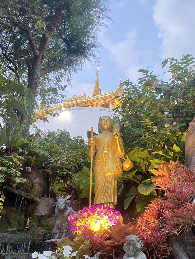 สวดมนต์ถวายหลวงพ่อโต | วัดสระเกศ | กรุงเทพ
