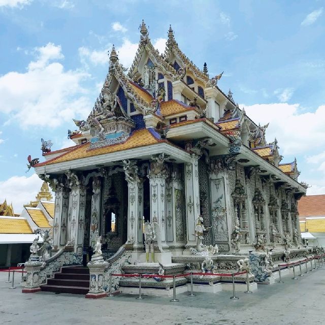 วัดปริวาสย่านพระราม3