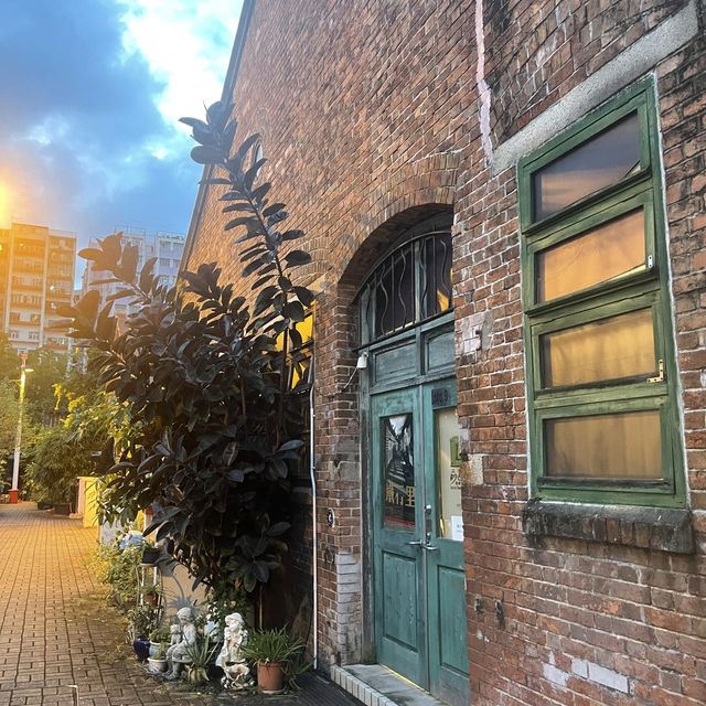 免費夜遊牛棚藝術村