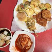 韓国/ソウル【鍾路】超ローカル！韓国料理、ジョンの盛り合わせが食べられるお店🤎
