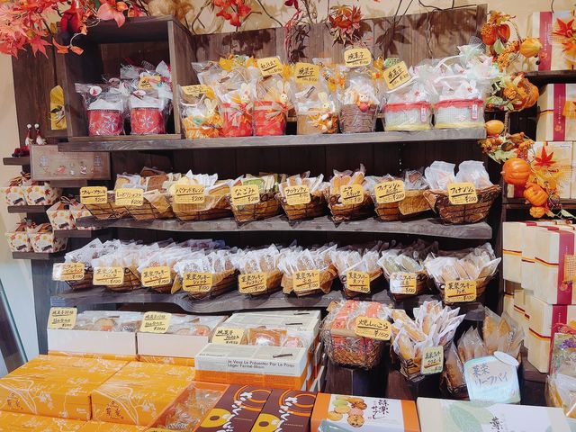 【篠栗町】わくわくしちゃうショーケース♡菓子工房菓楽🍰