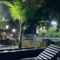 Experience a night @ Siloso Beach 