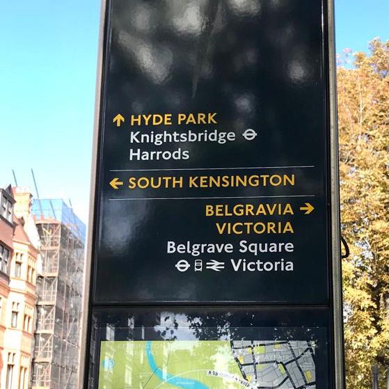 A stroll in Knightsbridge