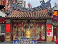 Longshan/Lungshan Temple in Taipei