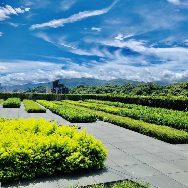 風景美好的Courtyard by Marriott Taipei 台北六福萬怡