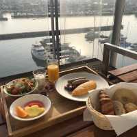 【福岡ホテル】オーシャンビューのお部屋で、夕食・朝食ルームサービスとってみた