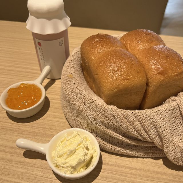 Mil Toast House