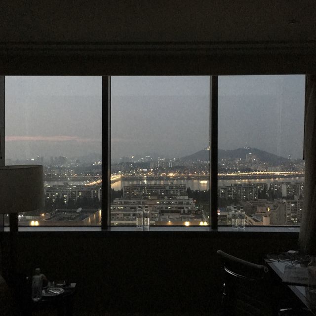 한강뷰 🏞 보면서 여유로운 호캉스[JW메리어트]