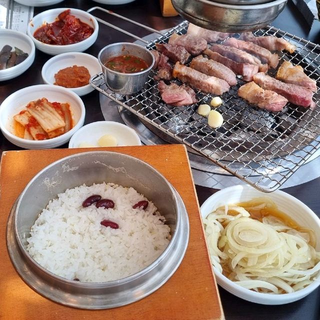 제주여행에 빠질 수 없는 흑돼지 🐷 