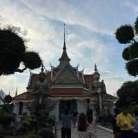 ทำบุญ ชื่นชมสถาปัตยกรรม