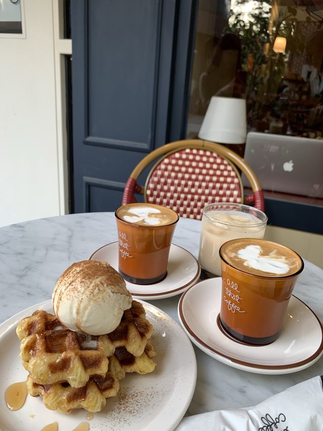 가을에 어울리는 카페,올댓커피 ☕️