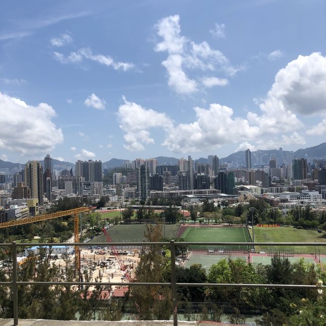 春季旅行尋找歷史遺留嘅紅白格仔