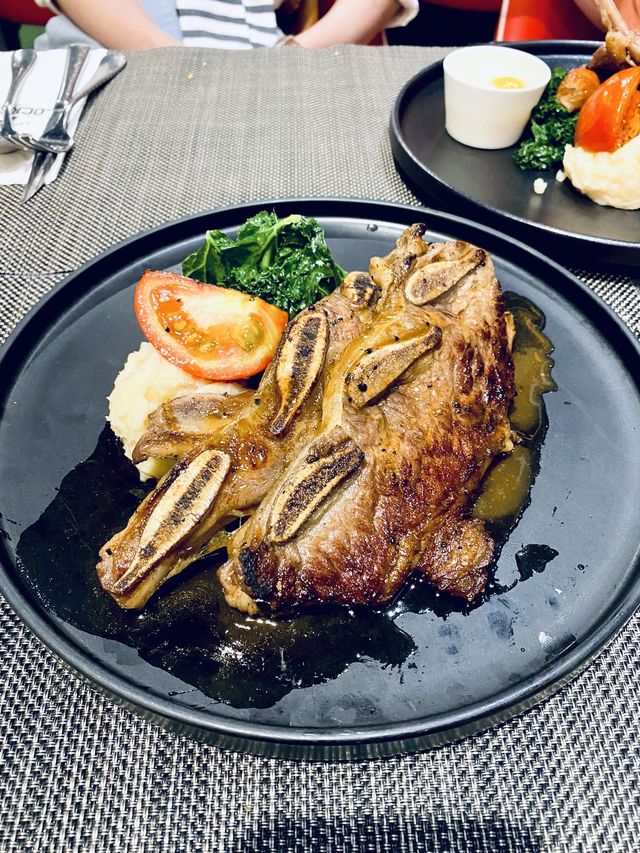 "Lockeroom Dining，一下油香 一下清新 无敌"