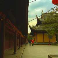 Visit the most authentic Longhua Temple