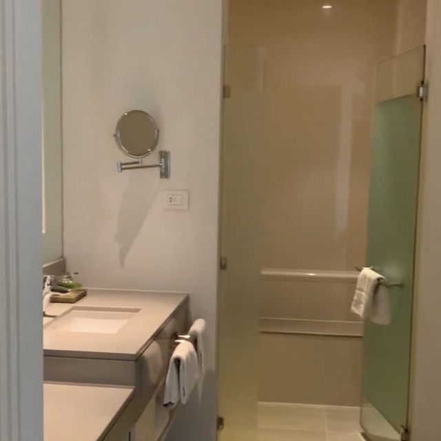 โรงแรม U Sathorn กรุงเทพ