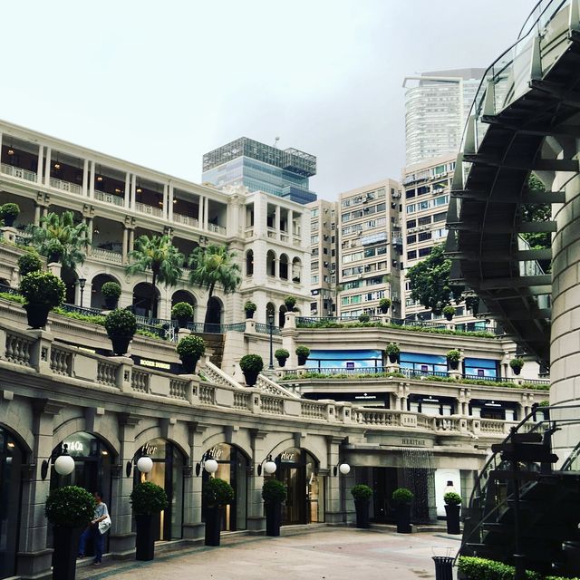 Hong Kong-the city that never sleeps!