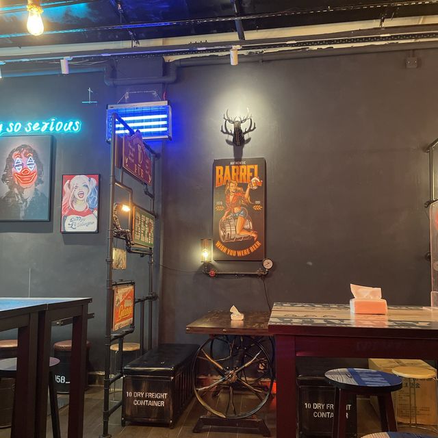 灣仔隱世小巷美國風台灣cafe😝