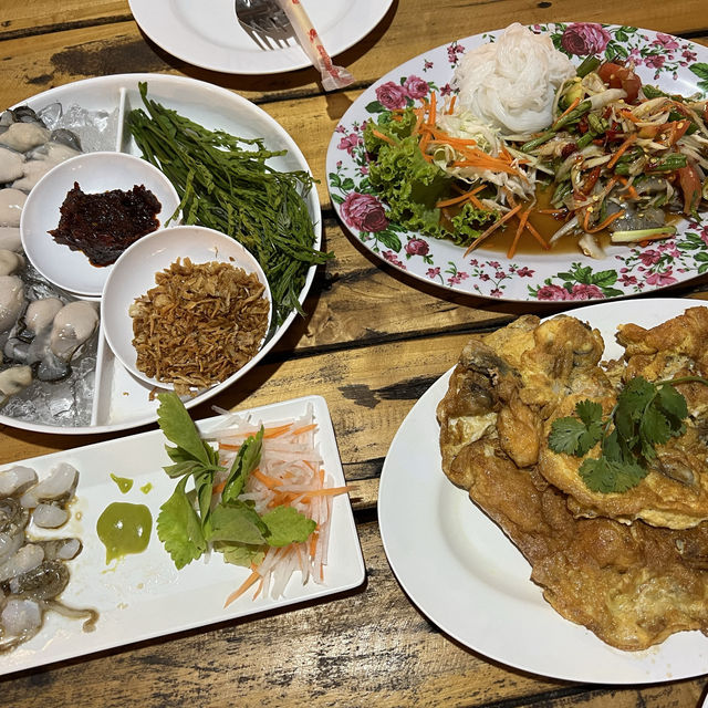 ร้านอาหารอร่อยดีซีฟู้ด หาดสุชาดา ระยอง
