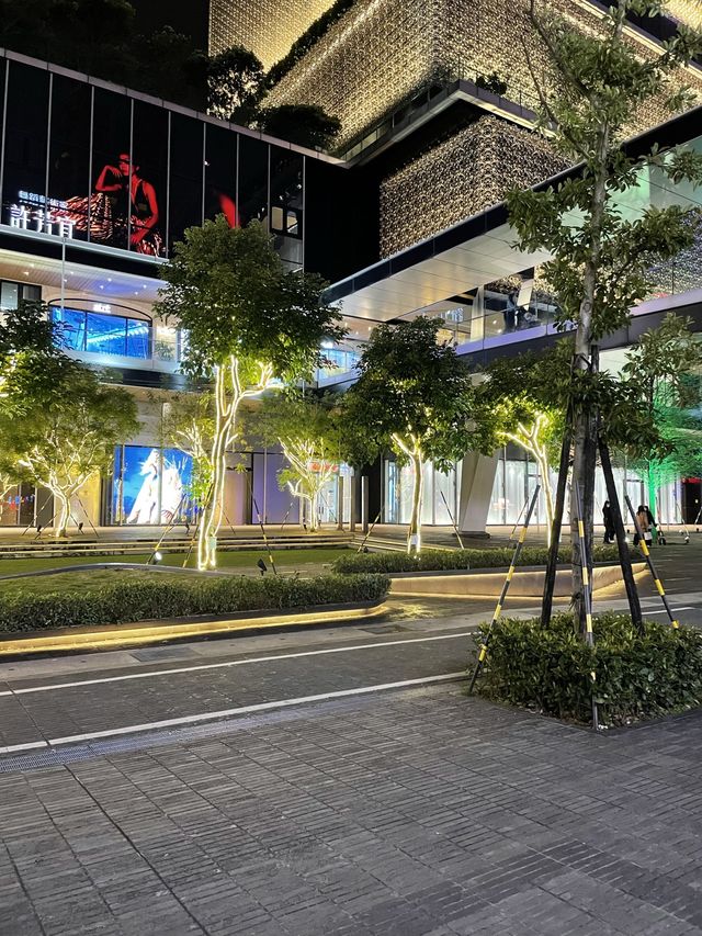 最熱鬧美麗的台北信義區 夜間點燈超美 不能錯過特色光線夜景
