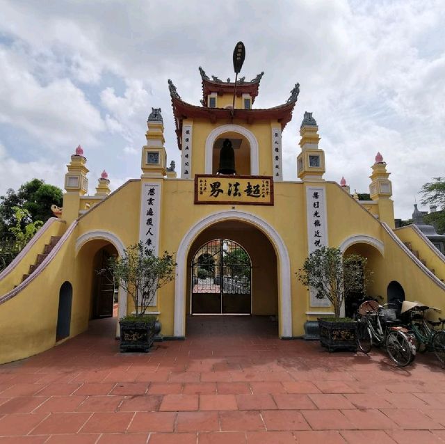 海防景點--東溪塔Moonlight Pagoda (Chùa Nguyệt Quang)