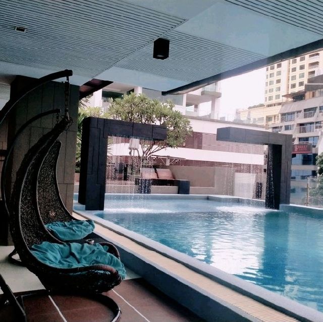 โรงแรม โกลเด้น ทิวลิป เเมนดิสัน สวิท