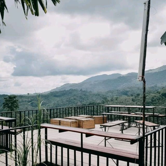 คาเฟ่กำปง (คาเฟ่บ้านๆ)