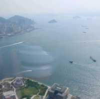 300米高空上面望晒成個香港